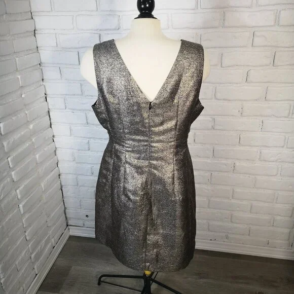 Smart Set Ladies Size 16 Lined Shimmery Dark Silver Sleeveless Party Dress - Picture 2 of 10